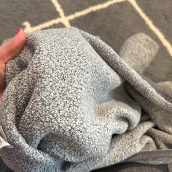 Patagonia Women’s Better Sweater Gray Quarter-Zip Pullover - Picture 8 of 8